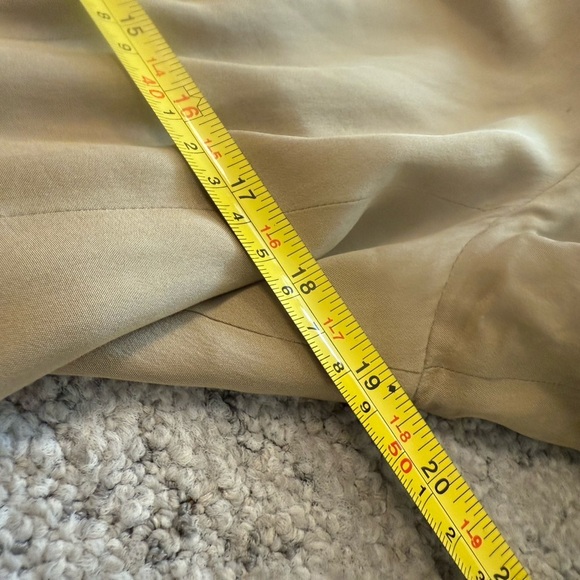 Donna Karan New York 100 silk vintage Blazer EUC BUT needs a dry leaning couple - Picture 9 of 11